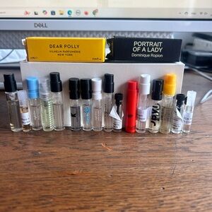 Niche and luxury scent samples